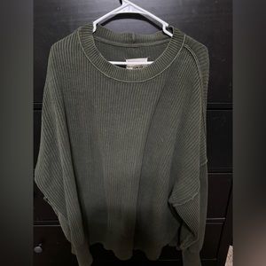Green Aerie oversized sweater. SZ L